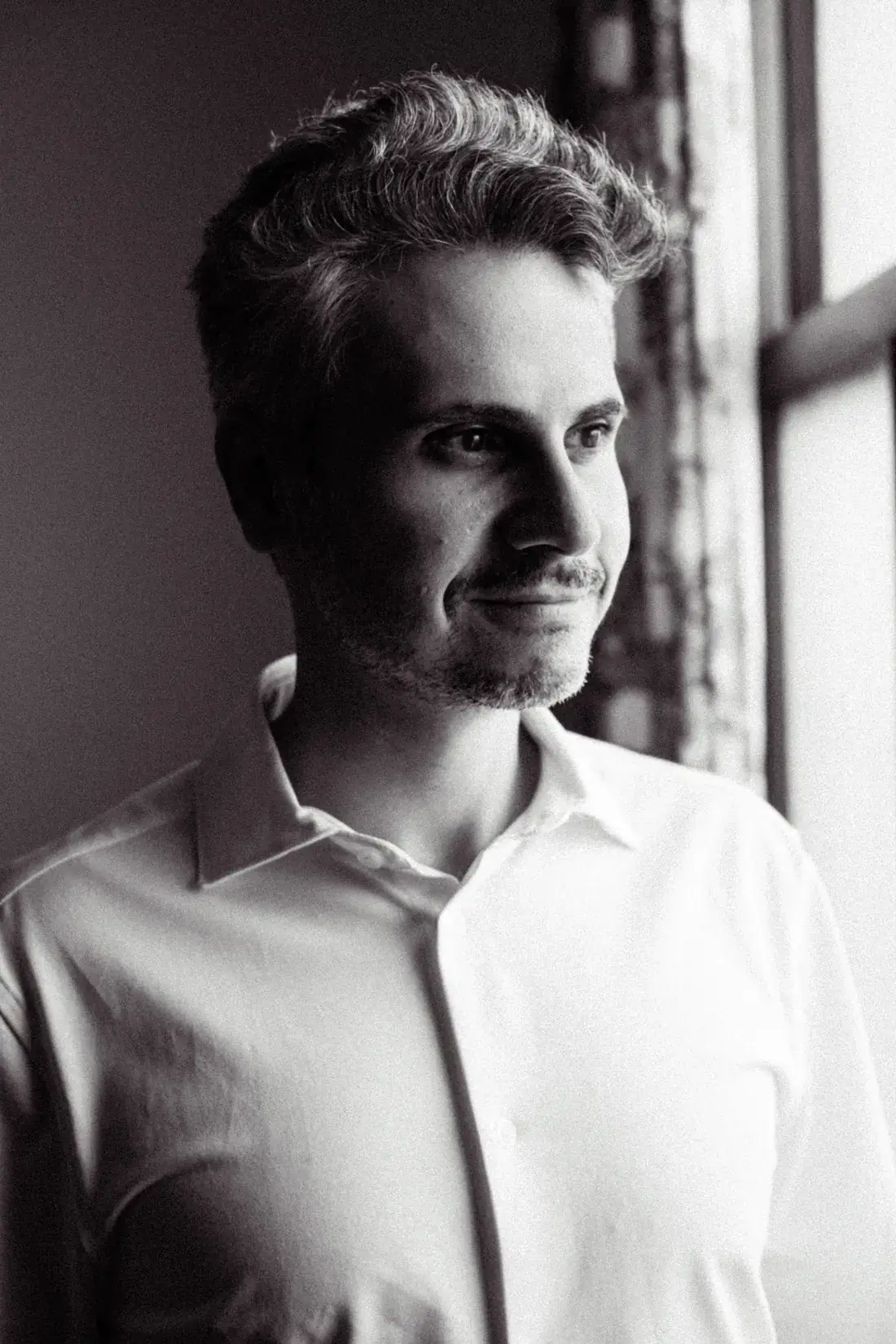 Dr. Lucas Attoni